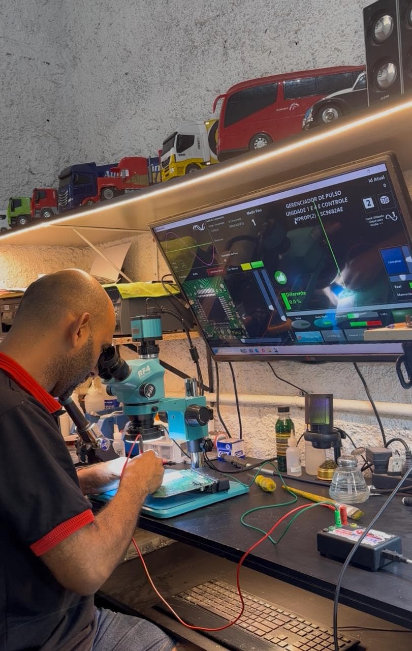 Reparo de módulo automotivo na oficina Freitas